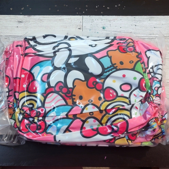 Hello kitty backpack - Picture 1 of 1